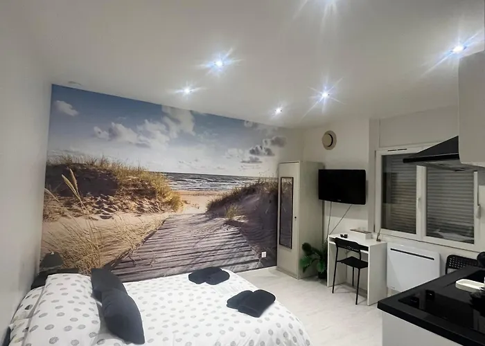 Le Peronne-3 شقة *